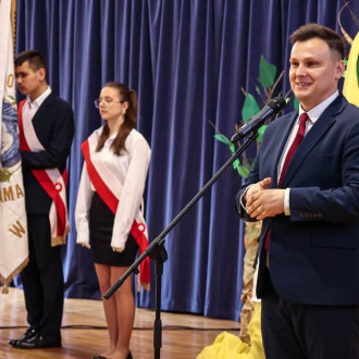 burmistrz miasta przemawia