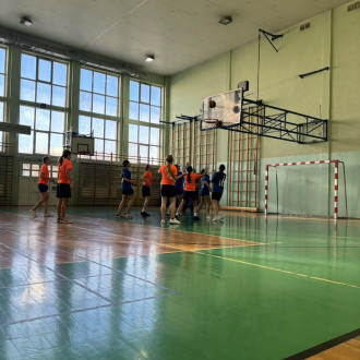 gra dziewcząt