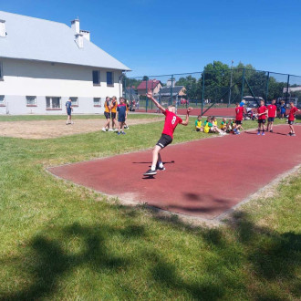 Rzut piłeczką palantową