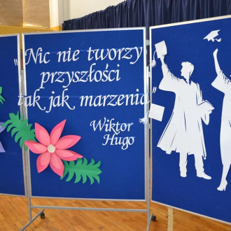 Dekoracja podczas uroczystości - Nic nie tworzy przyszłości bardziej niż marzenia