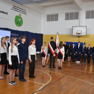 Uroczyste ślubowanie absolwentów