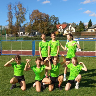 Drużyna dziewcząt w Pruchniku
